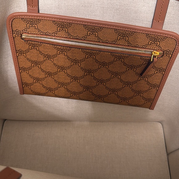 Brand New MCM Himmel Tote Removable Interior Case - Picture 3 of 10